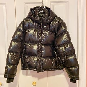 Aritzia TNA The Super Puff Shorty Jacket